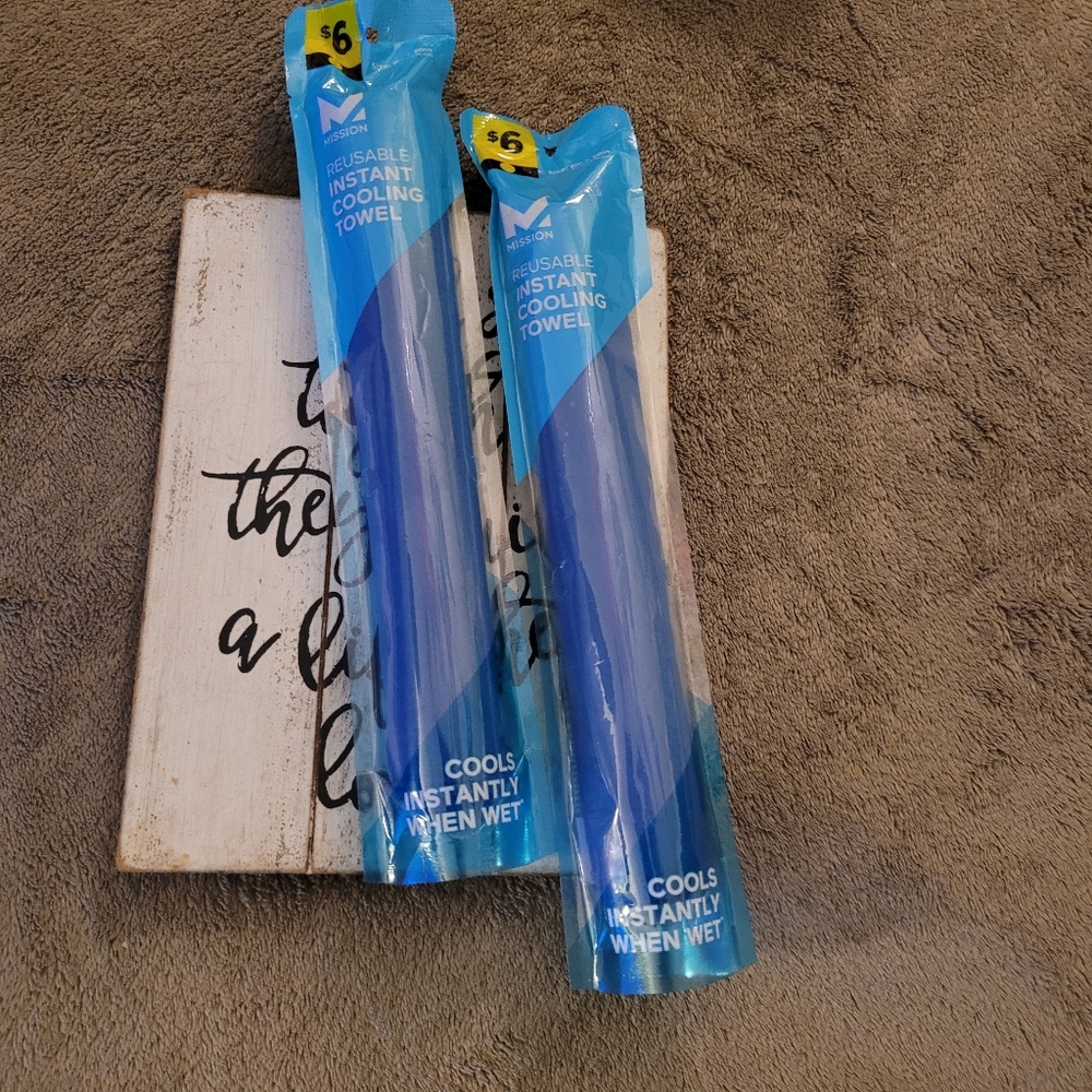 Mission Reusable Instant Cooling Towels